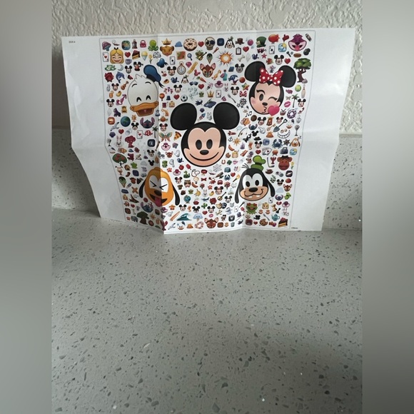 Disney Character Emoji Puzzle 300 Pieces 🧩 - Picture 9 of 10